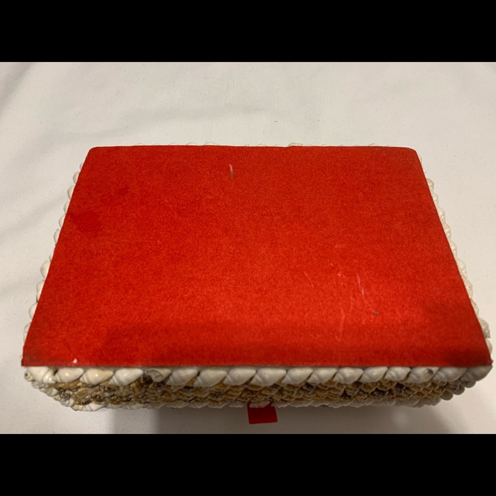 Seashell Jewelry Box - Picture 3 of 6